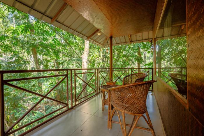 monsoon retreats