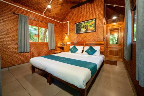 monsoon retreats