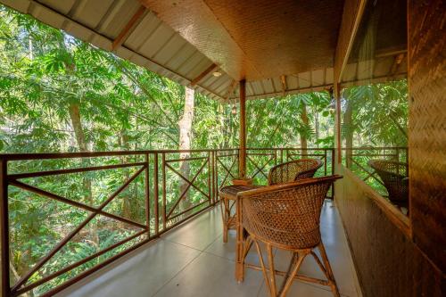 monsoon retreats
