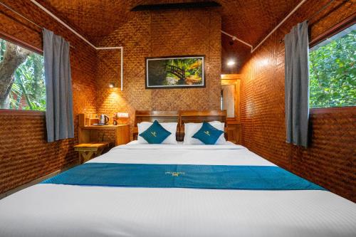 monsoon retreats