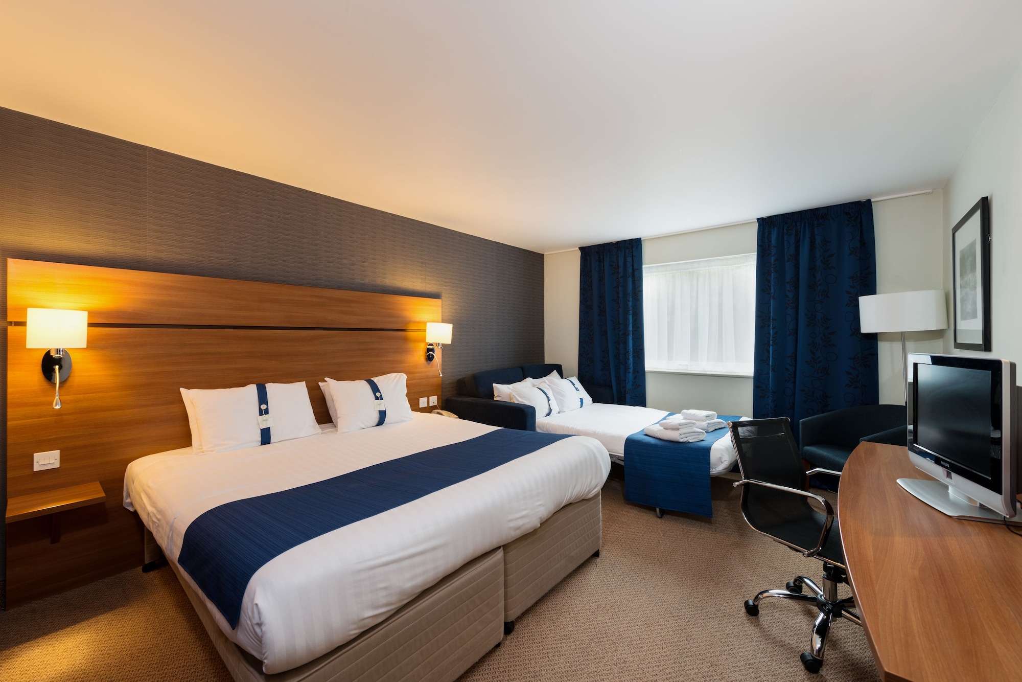 holiday inn express shrewsbury by ihg