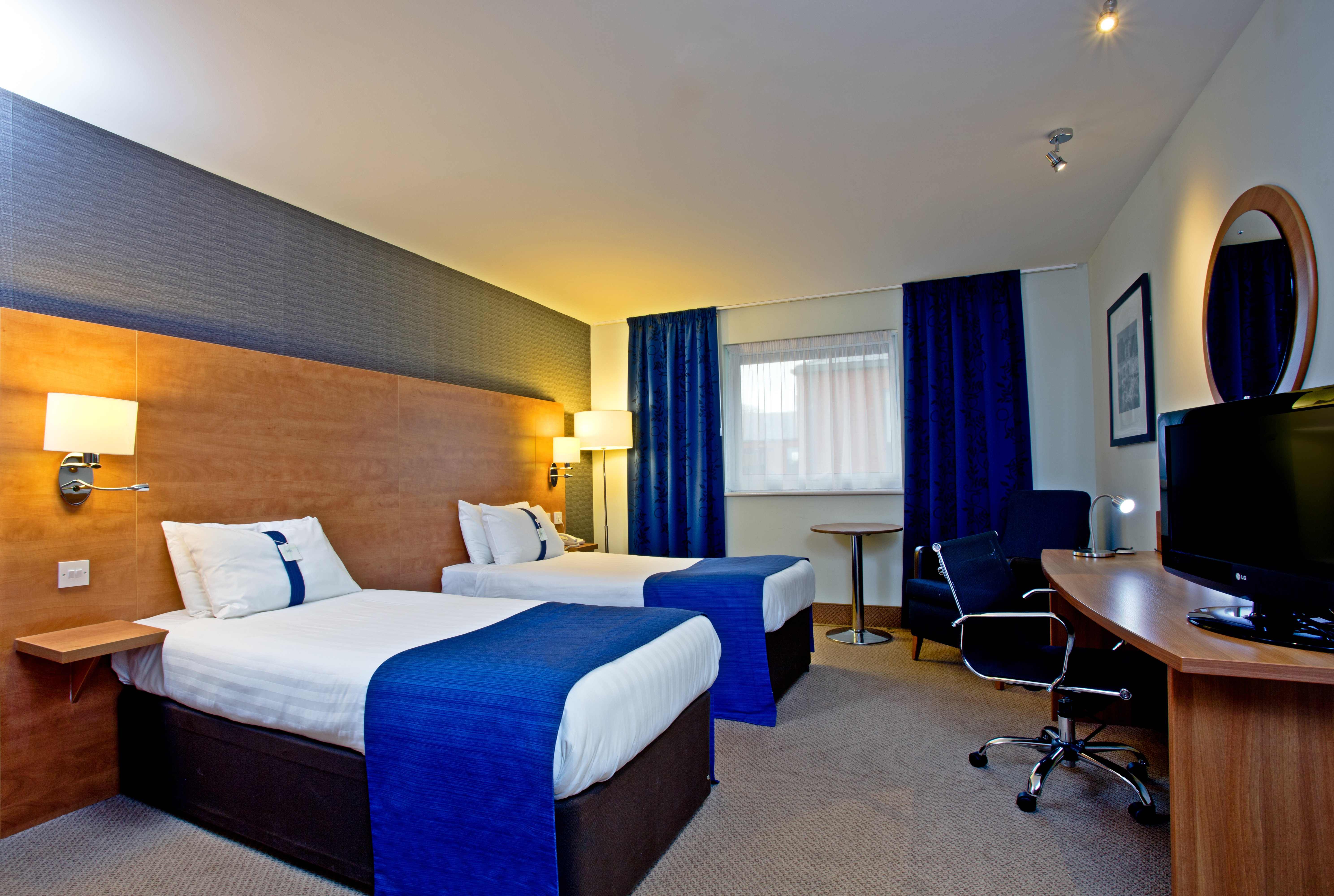 holiday inn express shrewsbury by ihg