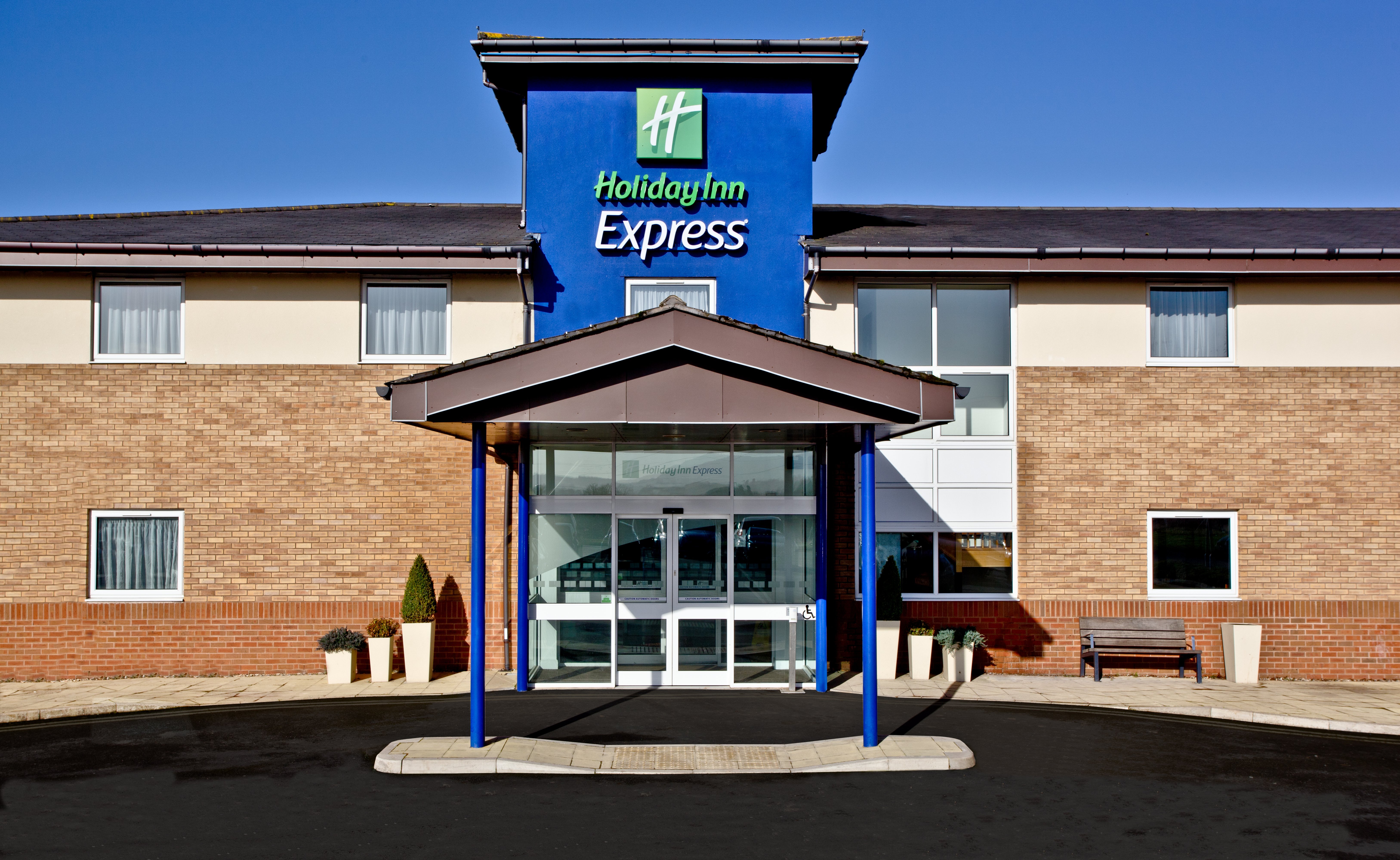 holiday inn express shrewsbury by ihg