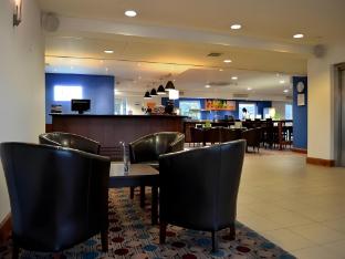 holiday inn express shrewsbury by ihg