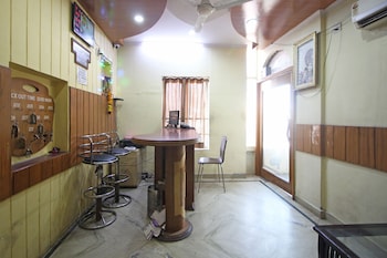 hotel madhur regency