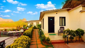 Cloud 9 Hills Resort,,3 star