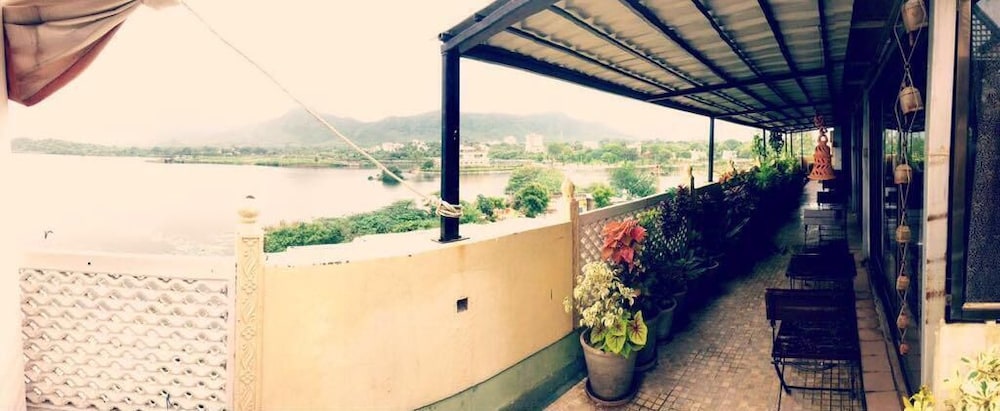 hotel vishalas