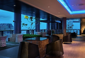 carlton city hotel singapore