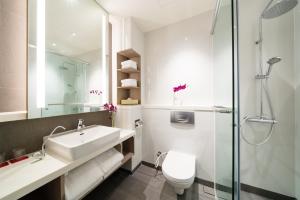 novotel singapore on kitchener