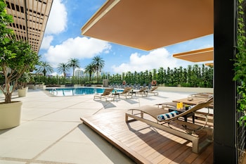 novotel singapore on kitchener