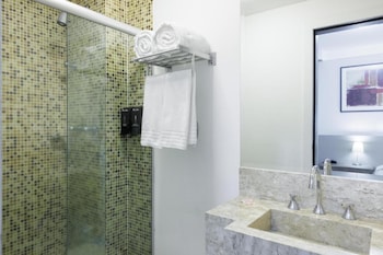 hotel le village flats