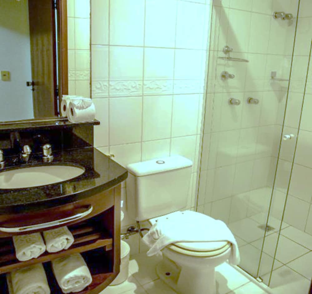 hotel le village flats