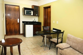 hotel le village flats