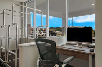 surestay plus hotel by best western sevierville