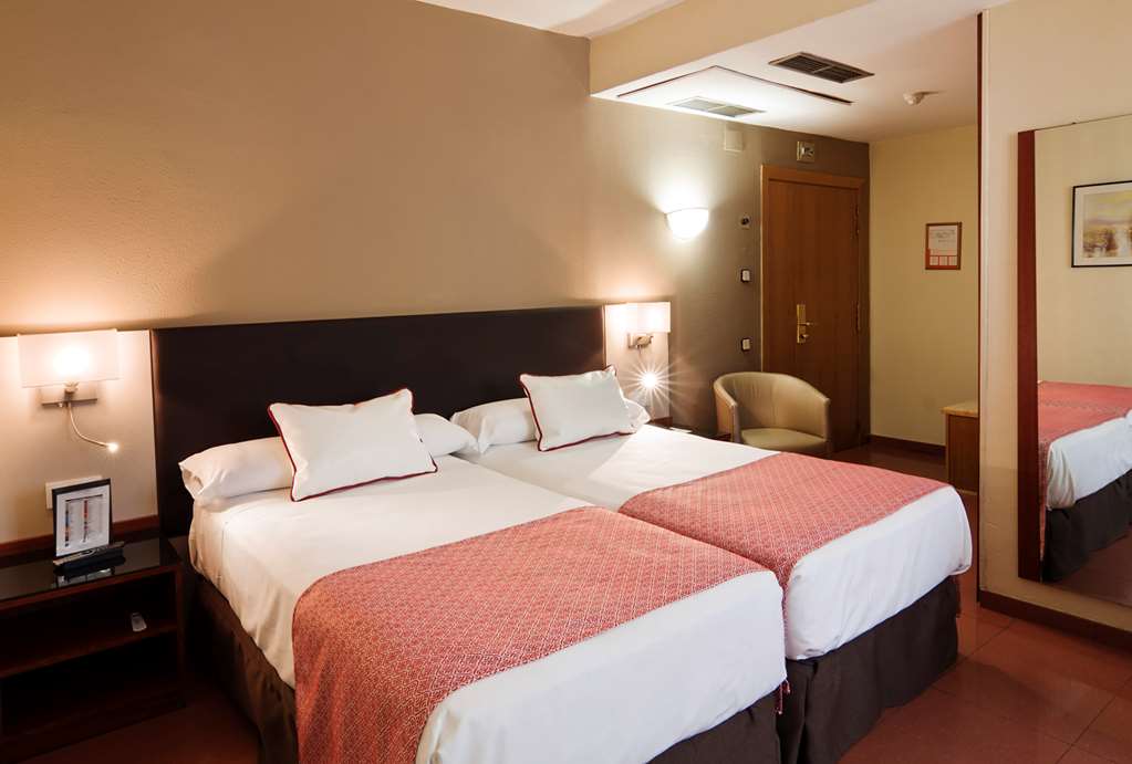 hotel catalonia hispalis