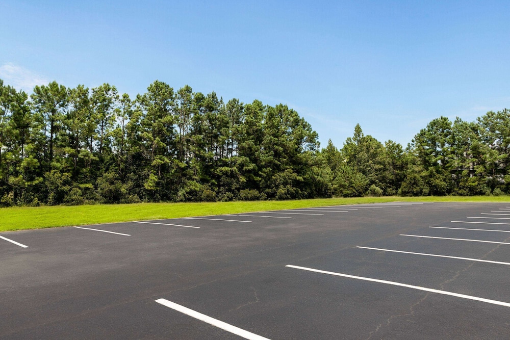 days inn by wyndham shallotte