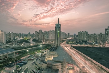 holiday inn express shanghai zhabei an ihg hotel