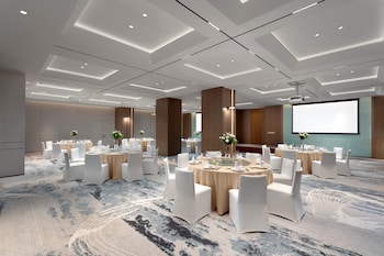 holiday inn express shanghai zhabei an ihg hotel