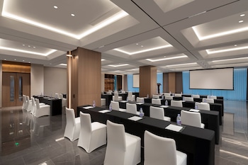 holiday inn express shanghai zhabei an ihg hotel