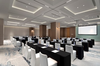 holiday inn express shanghai zhabei an ihg hotel
