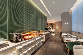 holiday inn express shanghai zhabei an ihg hotel