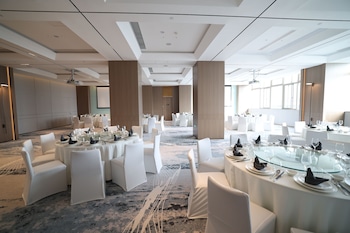 holiday inn express shanghai zhabei an ihg hotel
