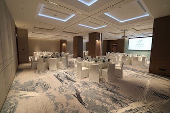 holiday inn express shanghai zhabei an ihg hotel