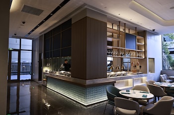 holiday inn express shanghai zhabei an ihg hotel