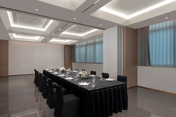 holiday inn express shanghai zhabei an ihg hotel