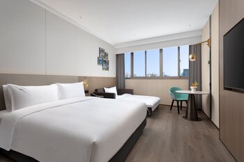 holiday inn express shanghai zhabei an ihg hotel