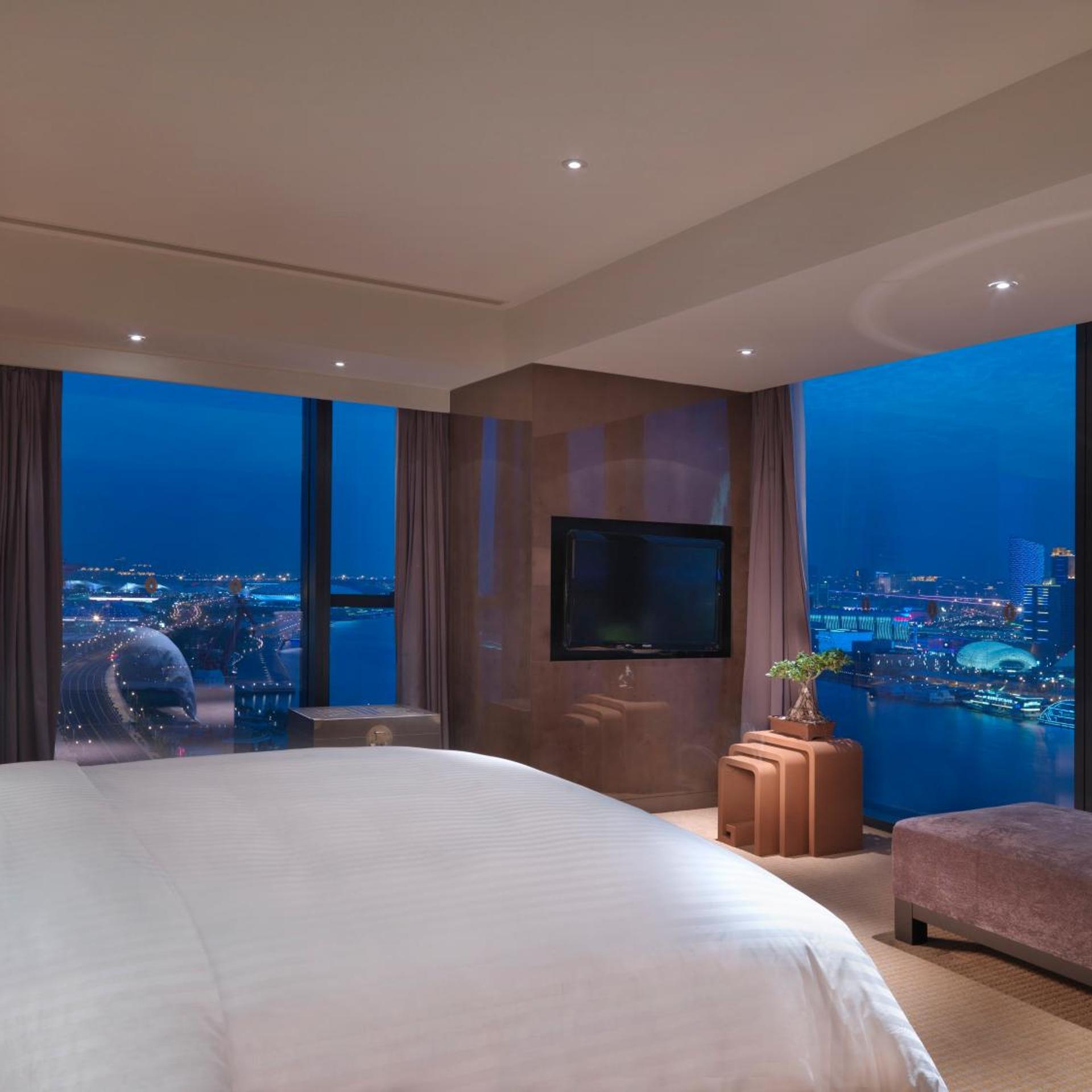 intercontinental shanghai expo by ihg