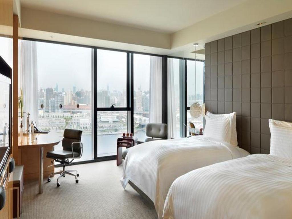 intercontinental shanghai expo by ihg
