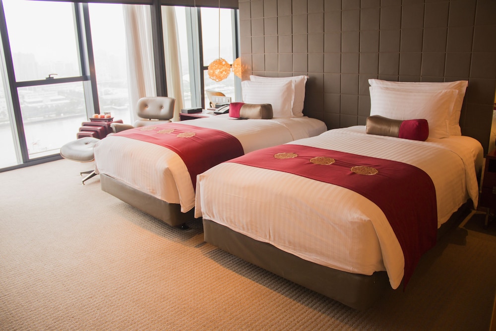 intercontinental shanghai expo by ihg