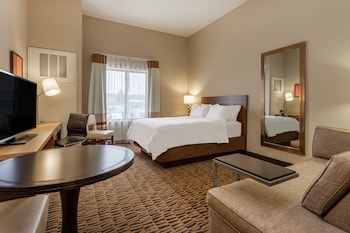 candlewood suites fargo south medical center