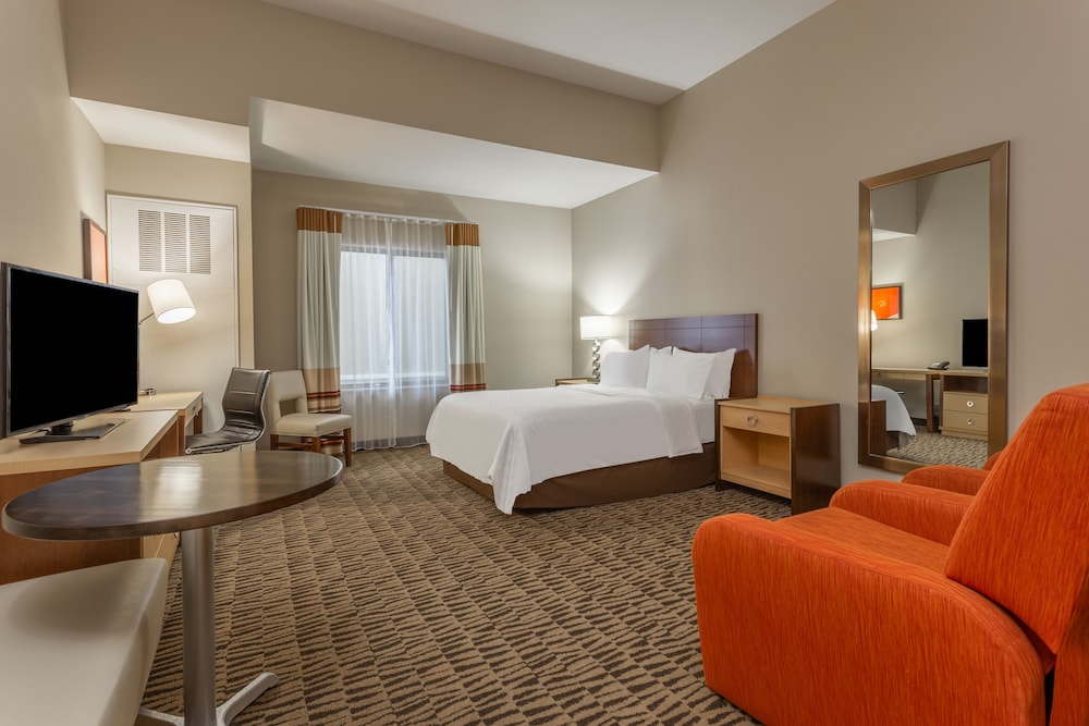 candlewood suites fargo south medical center