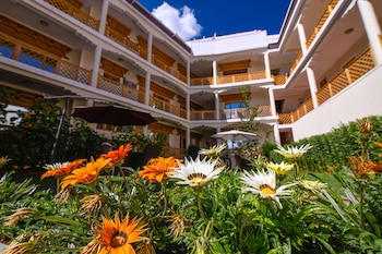 hotel the ladakh