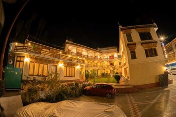 hotel the ladakh