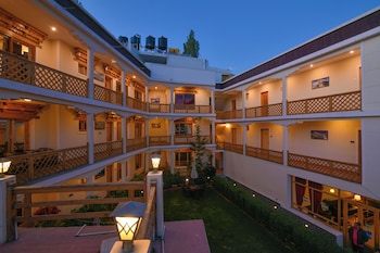 hotel the ladakh