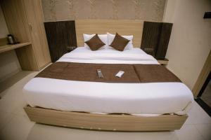hotel sundaram palace ujjain