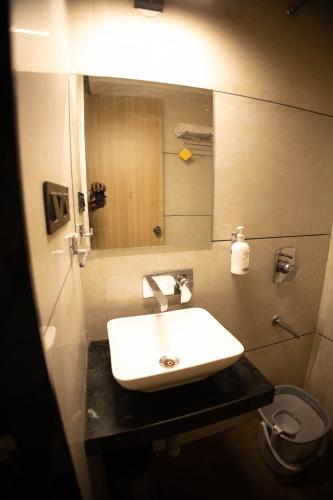 hotel sundaram palace ujjain