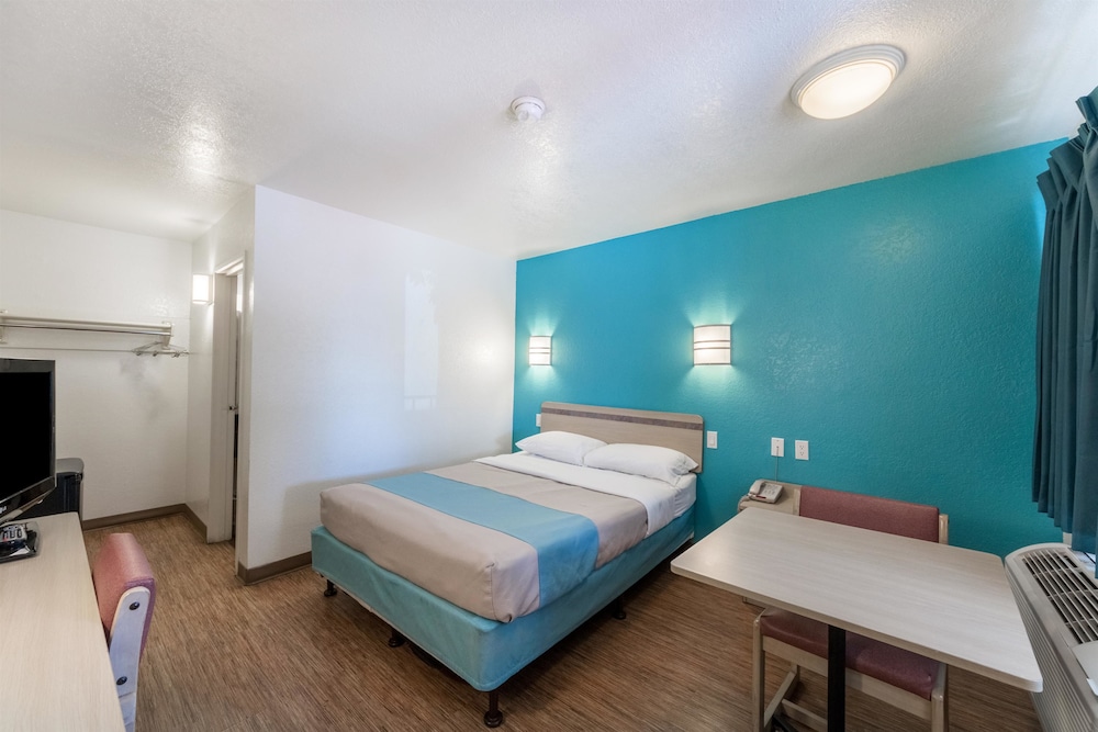 motel 6 del rio tx