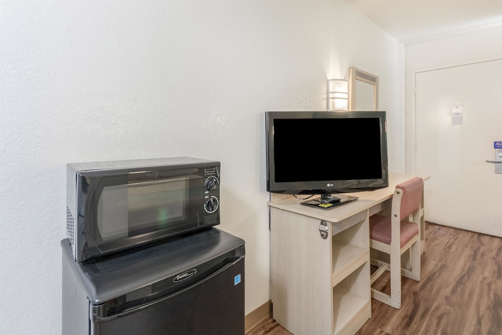 motel 6 del rio tx