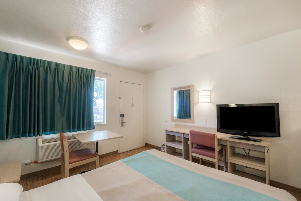 motel 6 del rio tx