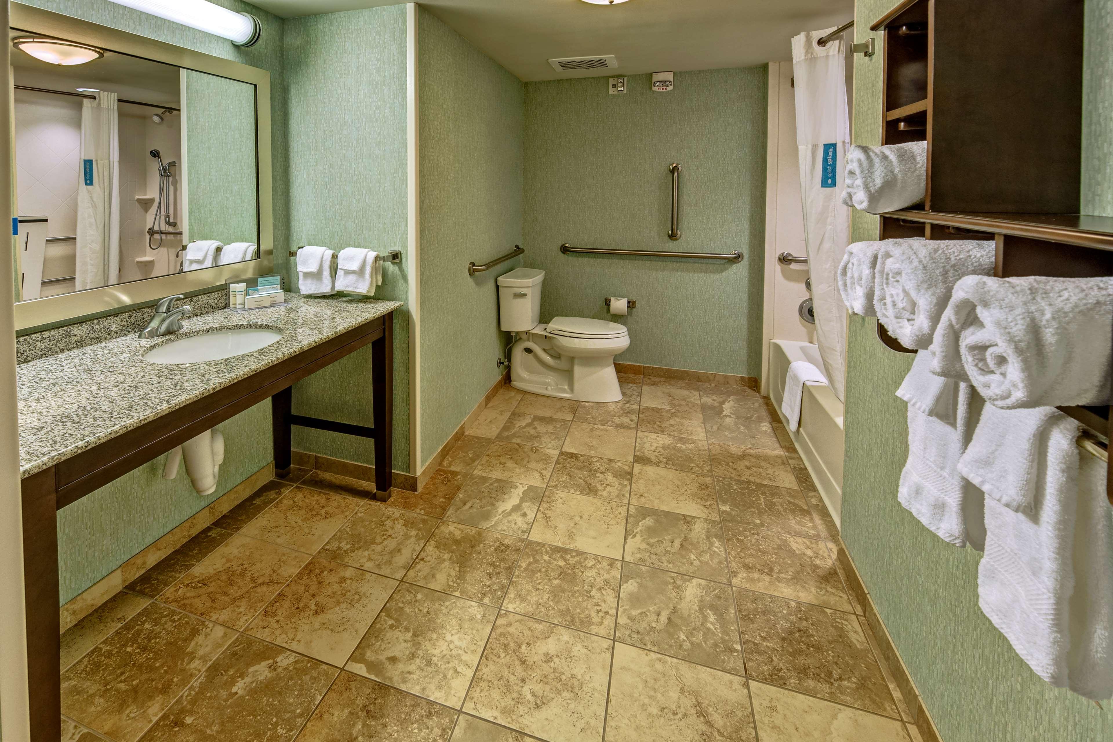 hampton inn and suites destin