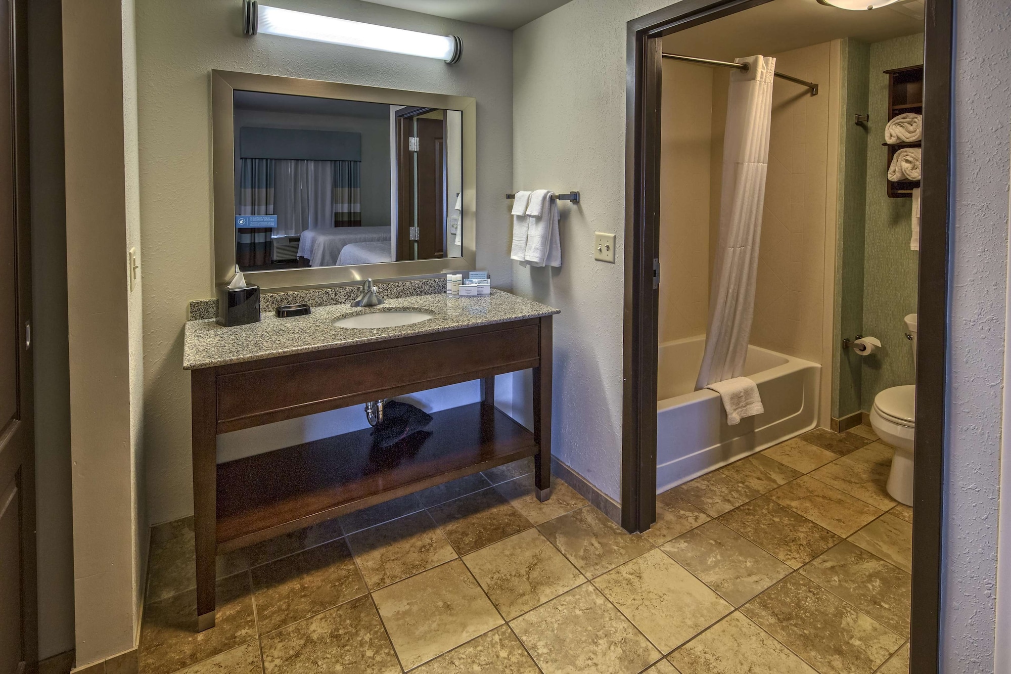 hampton inn and suites destin