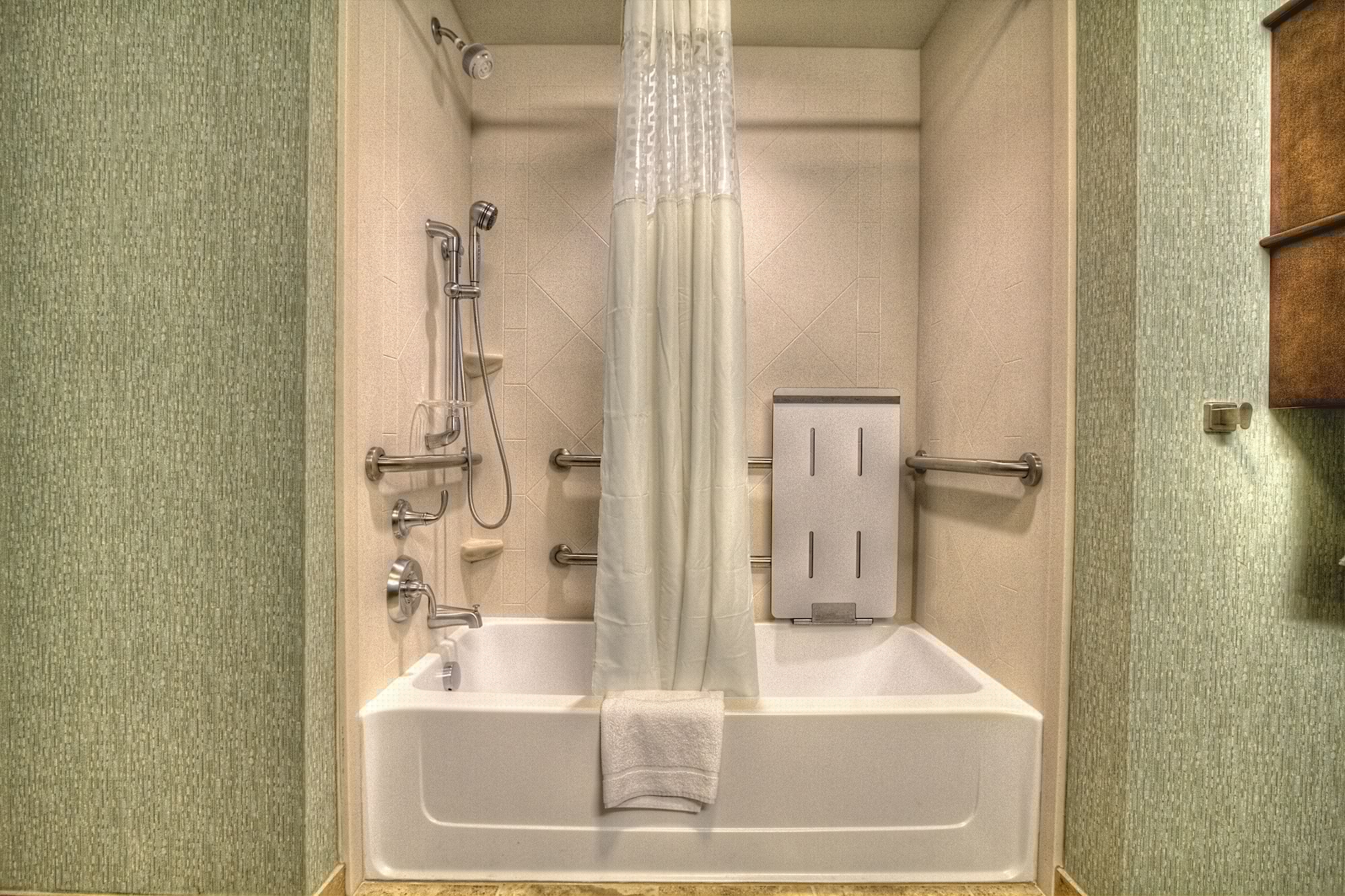 hampton inn and suites destin