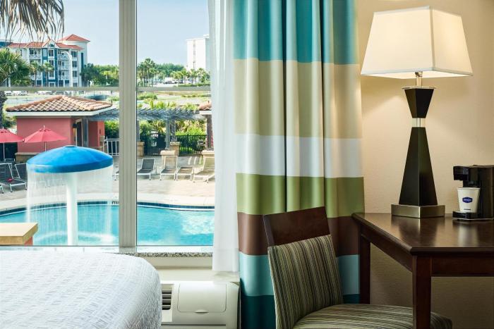 hampton inn and suites destin