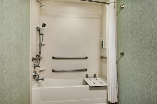 hampton inn and suites destin