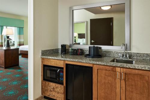 hampton inn and suites destin