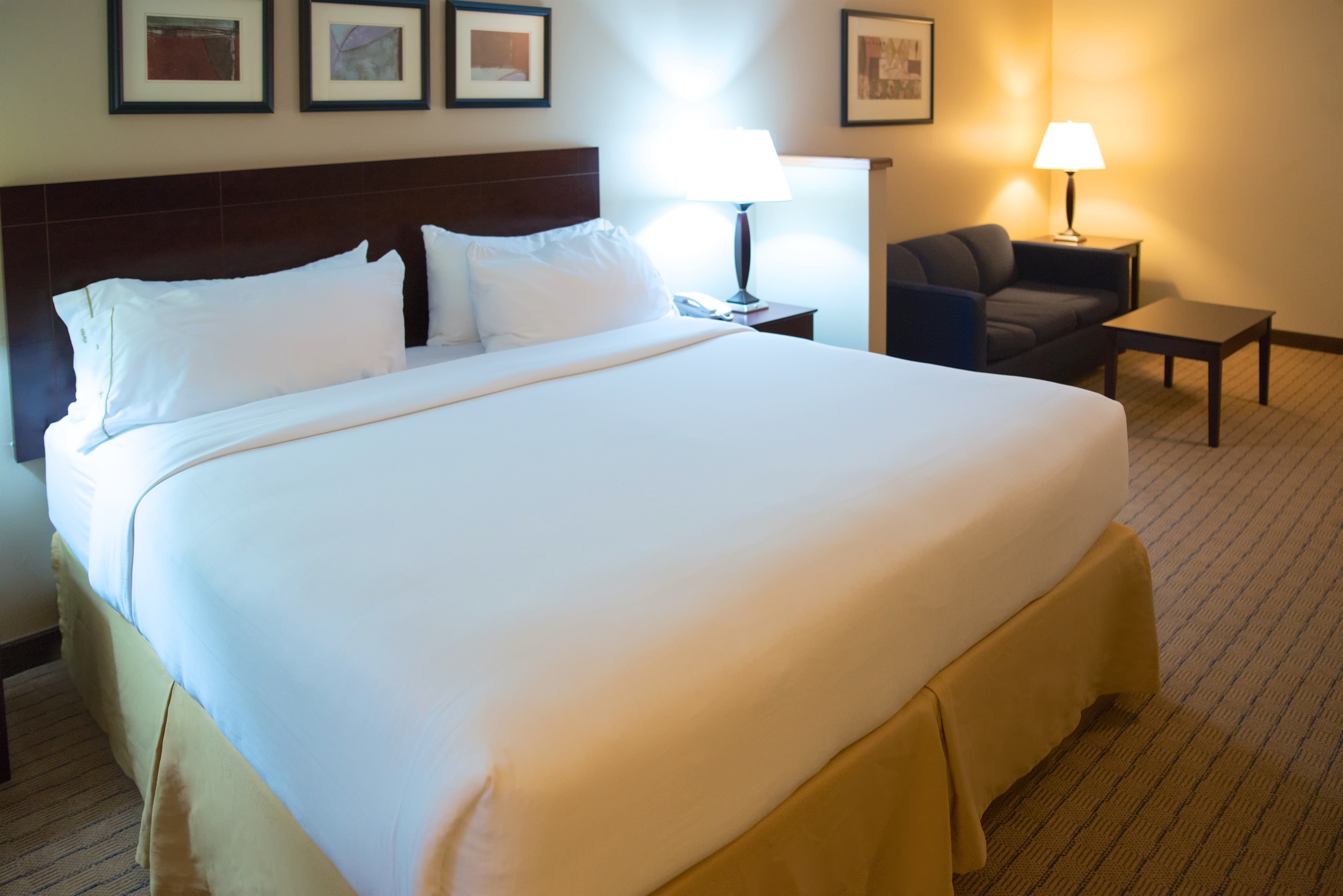 holiday inn express devils lake by ihg